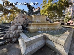 [P40] Fântână făcută de menți,Fuente Alemana » foto by AZE
 - 
<span class="allrVoted glyphicon glyphicon-heart hidden" id="av1529813"></span>
<a class="m-l-10 hidden" id="sv1529813" onclick="voting_Foto_DelVot(,1529813,24439)" role="button">șterge vot <span class="glyphicon glyphicon-remove"></span></a>
<a id="v91529813" class=" c-red"  onclick="voting_Foto_SetVot(1529813)" role="button"><span class="glyphicon glyphicon-heart-empty"></span> <b>LIKE</b> = Votează poza</a> <img class="hidden"  id="f1529813W9" src="/imagini/loader.gif" border="0" /><span class="AjErrMes hidden" id="e1529813ErM"></span>