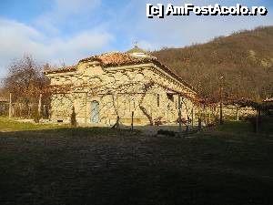 [P30] Biserica Manastirii Kilifarevo » foto by valyionsc
 - 
<span class="allrVoted glyphicon glyphicon-heart hidden" id="av496458"></span>
<a class="m-l-10 hidden" id="sv496458" onclick="voting_Foto_DelVot(,496458,24473)" role="button">șterge vot <span class="glyphicon glyphicon-remove"></span></a>
<a id="v9496458" class=" c-red"  onclick="voting_Foto_SetVot(496458)" role="button"><span class="glyphicon glyphicon-heart-empty"></span> <b>LIKE</b> = Votează poza</a> <img class="hidden"  id="f496458W9" src="/imagini/loader.gif" border="0" /><span class="AjErrMes hidden" id="e496458ErM"></span>