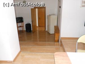 [P25] Bușteni - Casa Zura. Intrarea în sala de mese.  » foto by iulianic
 - 
<span class="allrVoted glyphicon glyphicon-heart hidden" id="av1029777"></span>
<a class="m-l-10 hidden" id="sv1029777" onclick="voting_Foto_DelVot(,1029777,24570)" role="button">șterge vot <span class="glyphicon glyphicon-remove"></span></a>
<a id="v91029777" class=" c-red"  onclick="voting_Foto_SetVot(1029777)" role="button"><span class="glyphicon glyphicon-heart-empty"></span> <b>LIKE</b> = Votează poza</a> <img class="hidden"  id="f1029777W9" src="/imagini/loader.gif" border="0" /><span class="AjErrMes hidden" id="e1029777ErM"></span>