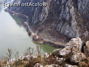 [P06] circuit Vf. Ciucărul Mare<p> Dunarea la Cazanele Mari<p> malul sarbesc » foto by Dana2008
 - 
<span class="allrVoted glyphicon glyphicon-heart hidden" id="av1060240"></span>
<a class="m-l-10 hidden" id="sv1060240" onclick="voting_Foto_DelVot(,1060240,24578)" role="button">șterge vot <span class="glyphicon glyphicon-remove"></span></a>
<a id="v91060240" class=" c-red"  onclick="voting_Foto_SetVot(1060240)" role="button"><span class="glyphicon glyphicon-heart-empty"></span> <b>LIKE</b> = Votează poza</a> <img class="hidden"  id="f1060240W9" src="/imagini/loader.gif" border="0" /><span class="AjErrMes hidden" id="e1060240ErM"></span>