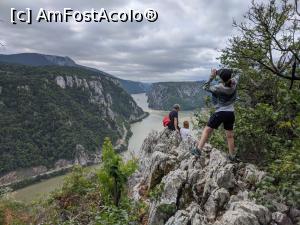 [P39] Ciucarul Mic - aici am stat mai mult de jumătate de oră. » foto by Aurici
 - 
<span class="allrVoted glyphicon glyphicon-heart hidden" id="av1172502"></span>
<a class="m-l-10 hidden" id="sv1172502" onclick="voting_Foto_DelVot(,1172502,24578)" role="button">șterge vot <span class="glyphicon glyphicon-remove"></span></a>
<a id="v91172502" class=" c-red"  onclick="voting_Foto_SetVot(1172502)" role="button"><span class="glyphicon glyphicon-heart-empty"></span> <b>LIKE</b> = Votează poza</a> <img class="hidden"  id="f1172502W9" src="/imagini/loader.gif" border="0" /><span class="AjErrMes hidden" id="e1172502ErM"></span>