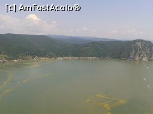 [P20] Golful Dubova si intrarea in Cazanele Mici » foto by spiros
 - 
<span class="allrVoted glyphicon glyphicon-heart hidden" id="av767451"></span>
<a class="m-l-10 hidden" id="sv767451" onclick="voting_Foto_DelVot(,767451,24578)" role="button">șterge vot <span class="glyphicon glyphicon-remove"></span></a>
<a id="v9767451" class=" c-red"  onclick="voting_Foto_SetVot(767451)" role="button"><span class="glyphicon glyphicon-heart-empty"></span> <b>LIKE</b> = Votează poza</a> <img class="hidden"  id="f767451W9" src="/imagini/loader.gif" border="0" /><span class="AjErrMes hidden" id="e767451ErM"></span>