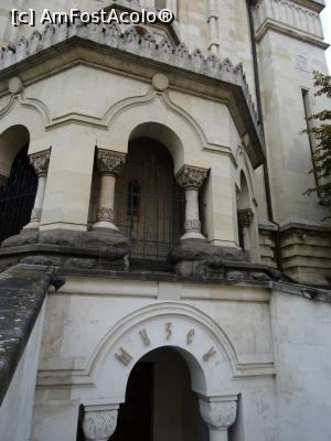 [P02] Intrarea în muzeu - Catedrala ortodoxă „Adormirea Maicii Domnului”, Cluj.  » foto by tata123 🔱
 - 
<span class="allrVoted glyphicon glyphicon-heart hidden" id="av1031057"></span>
<a class="m-l-10 hidden" id="sv1031057" onclick="voting_Foto_DelVot(,1031057,24587)" role="button">șterge vot <span class="glyphicon glyphicon-remove"></span></a>
<a id="v91031057" class=" c-red"  onclick="voting_Foto_SetVot(1031057)" role="button"><span class="glyphicon glyphicon-heart-empty"></span> <b>LIKE</b> = Votează poza</a> <img class="hidden"  id="f1031057W9" src="/imagini/loader.gif" border="0" /><span class="AjErrMes hidden" id="e1031057ErM"></span>