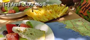 [P37] Platanos Cafe Restaurant, salată grecească și cartofi prăjiți » foto by irinad
 - 
<span class="allrVoted glyphicon glyphicon-heart hidden" id="av1528193"></span>
<a class="m-l-10 hidden" id="sv1528193" onclick="voting_Foto_DelVot(,1528193,24617)" role="button">șterge vot <span class="glyphicon glyphicon-remove"></span></a>
<a id="v91528193" class=" c-red"  onclick="voting_Foto_SetVot(1528193)" role="button"><span class="glyphicon glyphicon-heart-empty"></span> <b>LIKE</b> = Votează poza</a> <img class="hidden"  id="f1528193W9" src="/imagini/loader.gif" border="0" /><span class="AjErrMes hidden" id="e1528193ErM"></span>