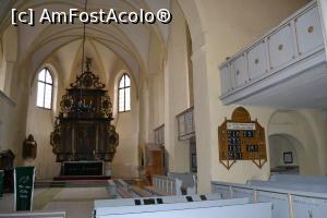 [P10] Interior biserica » foto by AZE
 - 
<span class="allrVoted glyphicon glyphicon-heart hidden" id="av798762"></span>
<a class="m-l-10 hidden" id="sv798762" onclick="voting_Foto_DelVot(,798762,24645)" role="button">șterge vot <span class="glyphicon glyphicon-remove"></span></a>
<a id="v9798762" class=" c-red"  onclick="voting_Foto_SetVot(798762)" role="button"><span class="glyphicon glyphicon-heart-empty"></span> <b>LIKE</b> = Votează poza</a> <img class="hidden"  id="f798762W9" src="/imagini/loader.gif" border="0" /><span class="AjErrMes hidden" id="e798762ErM"></span>