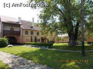 [P04] Cristian- curtea parohială-casa învăţătorului şi nucul din curte » foto by ANILU
 - 
<span class="allrVoted glyphicon glyphicon-heart hidden" id="av742616"></span>
<a class="m-l-10 hidden" id="sv742616" onclick="voting_Foto_DelVot(,742616,24645)" role="button">șterge vot <span class="glyphicon glyphicon-remove"></span></a>
<a id="v9742616" class=" c-red"  onclick="voting_Foto_SetVot(742616)" role="button"><span class="glyphicon glyphicon-heart-empty"></span> <b>LIKE</b> = Votează poza</a> <img class="hidden"  id="f742616W9" src="/imagini/loader.gif" border="0" /><span class="AjErrMes hidden" id="e742616ErM"></span>