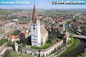 [P23] Vedere aeriană a bisericii Cristian-Sibiu (preluare Internet-sait proiect).  » foto by tata123 🔱
 - 
<span class="allrVoted glyphicon glyphicon-heart hidden" id="av675126"></span>
<a class="m-l-10 hidden" id="sv675126" onclick="voting_Foto_DelVot(,675126,24645)" role="button">șterge vot <span class="glyphicon glyphicon-remove"></span></a>
<a id="v9675126" class=" c-red"  onclick="voting_Foto_SetVot(675126)" role="button"><span class="glyphicon glyphicon-heart-empty"></span> <b>LIKE</b> = Votează poza</a> <img class="hidden"  id="f675126W9" src="/imagini/loader.gif" border="0" /><span class="AjErrMes hidden" id="e675126ErM"></span>