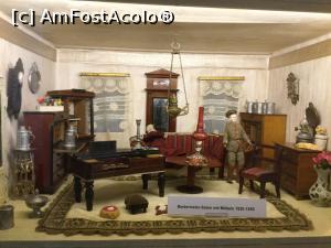 [P42] Muzeul jucariilor - Detalii din poveste » foto by mishu
 - 
<span class="allrVoted glyphicon glyphicon-heart hidden" id="av1029812"></span>
<a class="m-l-10 hidden" id="sv1029812" onclick="voting_Foto_DelVot(,1029812,24660)" role="button">șterge vot <span class="glyphicon glyphicon-remove"></span></a>
<a id="v91029812" class=" c-red"  onclick="voting_Foto_SetVot(1029812)" role="button"><span class="glyphicon glyphicon-heart-empty"></span> <b>LIKE</b> = Votează poza</a> <img class="hidden"  id="f1029812W9" src="/imagini/loader.gif" border="0" /><span class="AjErrMes hidden" id="e1029812ErM"></span>