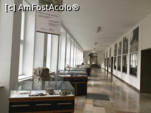 [P02] Muzeul de Geologie - Am strabatut sala pana in capat sa vad daca mai exista si o alta intrare dupa care m-am intors si am luat lucrurile la studiat temeinic » foto by mishu
 - 
<span class="allrVoted glyphicon glyphicon-heart hidden" id="av1038012"></span>
<a class="m-l-10 hidden" id="sv1038012" onclick="voting_Foto_DelVot(,1038012,24660)" role="button">șterge vot <span class="glyphicon glyphicon-remove"></span></a>
<a id="v91038012" class=" c-red"  onclick="voting_Foto_SetVot(1038012)" role="button"><span class="glyphicon glyphicon-heart-empty"></span> <b>LIKE</b> = Votează poza</a> <img class="hidden"  id="f1038012W9" src="/imagini/loader.gif" border="0" /><span class="AjErrMes hidden" id="e1038012ErM"></span>