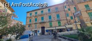 [P42] Clădire lângă punctul de belvedere Affaccio Raf Vallone » foto by irinad
 - 
<span class="allrVoted glyphicon glyphicon-heart hidden" id="av1523130"></span>
<a class="m-l-10 hidden" id="sv1523130" onclick="voting_Foto_DelVot(,1523130,24664)" role="button">șterge vot <span class="glyphicon glyphicon-remove"></span></a>
<a id="v91523130" class=" c-red"  onclick="voting_Foto_SetVot(1523130)" role="button"><span class="glyphicon glyphicon-heart-empty"></span> <b>LIKE</b> = Votează poza</a> <img class="hidden"  id="f1523130W9" src="/imagini/loader.gif" border="0" /><span class="AjErrMes hidden" id="e1523130ErM"></span>