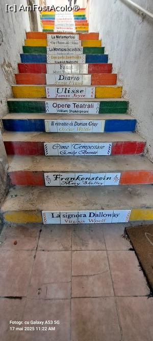 [P46] Scala Letteraria » foto by irinad
 - 
<span class="allrVoted glyphicon glyphicon-heart hidden" id="av1523134"></span>
<a class="m-l-10 hidden" id="sv1523134" onclick="voting_Foto_DelVot(,1523134,24664)" role="button">șterge vot <span class="glyphicon glyphicon-remove"></span></a>
<a id="v91523134" class=" c-red"  onclick="voting_Foto_SetVot(1523134)" role="button"><span class="glyphicon glyphicon-heart-empty"></span> <b>LIKE</b> = Votează poza</a> <img class="hidden"  id="f1523134W9" src="/imagini/loader.gif" border="0" /><span class="AjErrMes hidden" id="e1523134ErM"></span>