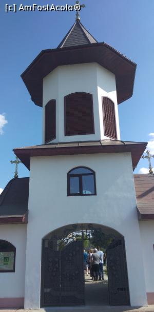 [P07] Schitul Crucii, Izvorul Tămăduirii, Mănăstirea Coșlogeni » foto by Mioritik
 - 
<span class="allrVoted glyphicon glyphicon-heart hidden" id="av1244335"></span>
<a class="m-l-10 hidden" id="sv1244335" onclick="voting_Foto_DelVot(,1244335,24699)" role="button">șterge vot <span class="glyphicon glyphicon-remove"></span></a>
<a id="v91244335" class=" c-red"  onclick="voting_Foto_SetVot(1244335)" role="button"><span class="glyphicon glyphicon-heart-empty"></span> <b>LIKE</b> = Votează poza</a> <img class="hidden"  id="f1244335W9" src="/imagini/loader.gif" border="0" /><span class="AjErrMes hidden" id="e1244335ErM"></span>