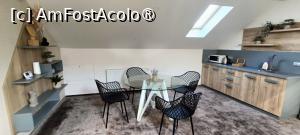 [P15] Bucătăria și zona de dining. » foto by tata123 🔱
 - 
<span class="allrVoted glyphicon glyphicon-heart hidden" id="av1516650"></span>
<a class="m-l-10 hidden" id="sv1516650" onclick="voting_Foto_DelVot(,1516650,24704)" role="button">șterge vot <span class="glyphicon glyphicon-remove"></span></a>
<a id="v91516650" class=" c-red"  onclick="voting_Foto_SetVot(1516650)" role="button"><span class="glyphicon glyphicon-heart-empty"></span> <b>LIKE</b> = Votează poza</a> <img class="hidden"  id="f1516650W9" src="/imagini/loader.gif" border="0" /><span class="AjErrMes hidden" id="e1516650ErM"></span>