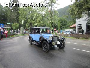 [P30] Centru:Maşină de epocă la raliu » foto by Michi
 - 
<span class="allrVoted glyphicon glyphicon-heart hidden" id="av1331632"></span>
<a class="m-l-10 hidden" id="sv1331632" onclick="voting_Foto_DelVot(,1331632,24741)" role="button">șterge vot <span class="glyphicon glyphicon-remove"></span></a>
<a id="v91331632" class=" c-red"  onclick="voting_Foto_SetVot(1331632)" role="button"><span class="glyphicon glyphicon-heart-empty"></span> <b>LIKE</b> = Votează poza</a> <img class="hidden"  id="f1331632W9" src="/imagini/loader.gif" border="0" /><span class="AjErrMes hidden" id="e1331632ErM"></span>