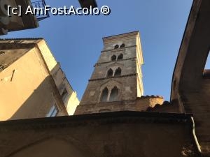 [P11] Turnul bisericii Sainte- Marie-Majeure construit in stil romanic la bază și in stil gotic la cele patru etaje superioare » foto by Mika
 - 
<span class="allrVoted glyphicon glyphicon-heart hidden" id="av1051292"></span>
<a class="m-l-10 hidden" id="sv1051292" onclick="voting_Foto_DelVot(,1051292,24830)" role="button">șterge vot <span class="glyphicon glyphicon-remove"></span></a>
<a id="v91051292" class=" c-red"  onclick="voting_Foto_SetVot(1051292)" role="button"><span class="glyphicon glyphicon-heart-empty"></span> <b>LIKE</b> = Votează poza</a> <img class="hidden"  id="f1051292W9" src="/imagini/loader.gif" border="0" /><span class="AjErrMes hidden" id="e1051292ErM"></span>