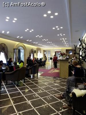 [P02] Bristol Hotel, St. Petersburg - în lobby » foto by calator2000
 - 
<span class="allrVoted glyphicon glyphicon-heart hidden" id="av1056386"></span>
<a class="m-l-10 hidden" id="sv1056386" onclick="voting_Foto_DelVot(,1056386,24922)" role="button">șterge vot <span class="glyphicon glyphicon-remove"></span></a>
<a id="v91056386" class=" c-red"  onclick="voting_Foto_SetVot(1056386)" role="button"><span class="glyphicon glyphicon-heart-empty"></span> <b>LIKE</b> = Votează poza</a> <img class="hidden"  id="f1056386W9" src="/imagini/loader.gif" border="0" /><span class="AjErrMes hidden" id="e1056386ErM"></span>