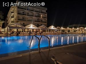 [P10] Piscina seara » foto by reddogsv
 - 
<span class="allrVoted glyphicon glyphicon-heart hidden" id="av1308813"></span>
<a class="m-l-10 hidden" id="sv1308813" onclick="voting_Foto_DelVot(,1308813,24936)" role="button">șterge vot <span class="glyphicon glyphicon-remove"></span></a>
<a id="v91308813" class=" c-red"  onclick="voting_Foto_SetVot(1308813)" role="button"><span class="glyphicon glyphicon-heart-empty"></span> <b>LIKE</b> = Votează poza</a> <img class="hidden"  id="f1308813W9" src="/imagini/loader.gif" border="0" /><span class="AjErrMes hidden" id="e1308813ErM"></span>