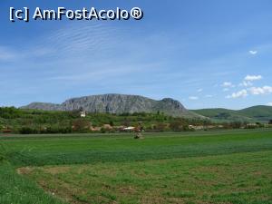 [P01] „Uriașul culcat” (Piatra Secuiului) de lângă Colțești.  » foto by tata123 🔱
 - 
<span class="allrVoted glyphicon glyphicon-heart hidden" id="av1084529"></span>
<a class="m-l-10 hidden" id="sv1084529" onclick="voting_Foto_DelVot(,1084529,24963)" role="button">șterge vot <span class="glyphicon glyphicon-remove"></span></a>
<a id="v91084529" class=" c-red"  onclick="voting_Foto_SetVot(1084529)" role="button"><span class="glyphicon glyphicon-heart-empty"></span> <b>LIKE</b> = Votează poza</a> <img class="hidden"  id="f1084529W9" src="/imagini/loader.gif" border="0" /><span class="AjErrMes hidden" id="e1084529ErM"></span>