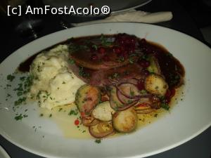 [P07] Porție de carne de ren cu cartofi la cuptor, legume, piure și sos » foto by alinaro
 - 
<span class="allrVoted glyphicon glyphicon-heart hidden" id="av1064062"></span>
<a class="m-l-10 hidden" id="sv1064062" onclick="voting_Foto_DelVot(,1064062,25031)" role="button">șterge vot <span class="glyphicon glyphicon-remove"></span></a>
<a id="v91064062" class=" c-red"  onclick="voting_Foto_SetVot(1064062)" role="button"><span class="glyphicon glyphicon-heart-empty"></span> <b>LIKE</b> = Votează poza</a> <img class="hidden"  id="f1064062W9" src="/imagini/loader.gif" border="0" /><span class="AjErrMes hidden" id="e1064062ErM"></span>