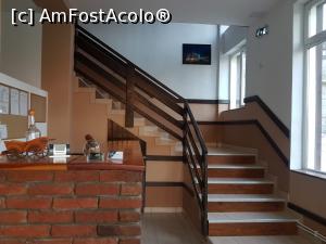 [P05] Holul de jos - scările care duc la etaj » foto by Alina Roxana
 - 
<span class="allrVoted glyphicon glyphicon-heart hidden" id="av1073353"></span>
<a class="m-l-10 hidden" id="sv1073353" onclick="voting_Foto_DelVot(,1073353,25183)" role="button">șterge vot <span class="glyphicon glyphicon-remove"></span></a>
<a id="v91073353" class=" c-red"  onclick="voting_Foto_SetVot(1073353)" role="button"><span class="glyphicon glyphicon-heart-empty"></span> <b>LIKE</b> = Votează poza</a> <img class="hidden"  id="f1073353W9" src="/imagini/loader.gif" border="0" /><span class="AjErrMes hidden" id="e1073353ErM"></span>