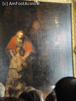 [P22] Una dintre ultimele lucrari ale lui Rembrandt a fost ,, Intoarcerea fiului risipitor”, cu o profunzime emotionala nevazuta inainte. » foto by geani anto
 - 
<span class="allrVoted glyphicon glyphicon-heart hidden" id="av1137067"></span>
<a class="m-l-10 hidden" id="sv1137067" onclick="voting_Foto_DelVot(,1137067,25186)" role="button">șterge vot <span class="glyphicon glyphicon-remove"></span></a>
<a id="v91137067" class=" c-red"  onclick="voting_Foto_SetVot(1137067)" role="button"><span class="glyphicon glyphicon-heart-empty"></span> <b>LIKE</b> = Votează poza</a> <img class="hidden"  id="f1137067W9" src="/imagini/loader.gif" border="0" /><span class="AjErrMes hidden" id="e1137067ErM"></span>