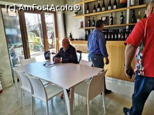 [P24] Domnul din imagine este seniorul familiei, are 92 de ani.  » foto by DOINITA
 - 
<span class="allrVoted glyphicon glyphicon-heart hidden" id="av1076999"></span>
<a class="m-l-10 hidden" id="sv1076999" onclick="voting_Foto_DelVot(,1076999,25229)" role="button">șterge vot <span class="glyphicon glyphicon-remove"></span></a>
<a id="v91076999" class=" c-red"  onclick="voting_Foto_SetVot(1076999)" role="button"><span class="glyphicon glyphicon-heart-empty"></span> <b>LIKE</b> = Votează poza</a> <img class="hidden"  id="f1076999W9" src="/imagini/loader.gif" border="0" /><span class="AjErrMes hidden" id="e1076999ErM"></span>