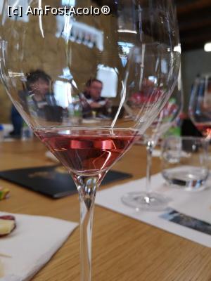 [P32] Un pahar de roze » foto by DOINITA
 - 
<span class="allrVoted glyphicon glyphicon-heart hidden" id="av1077007"></span>
<a class="m-l-10 hidden" id="sv1077007" onclick="voting_Foto_DelVot(,1077007,25229)" role="button">șterge vot <span class="glyphicon glyphicon-remove"></span></a>
<a id="v91077007" class=" c-red"  onclick="voting_Foto_SetVot(1077007)" role="button"><span class="glyphicon glyphicon-heart-empty"></span> <b>LIKE</b> = Votează poza</a> <img class="hidden"  id="f1077007W9" src="/imagini/loader.gif" border="0" /><span class="AjErrMes hidden" id="e1077007ErM"></span>