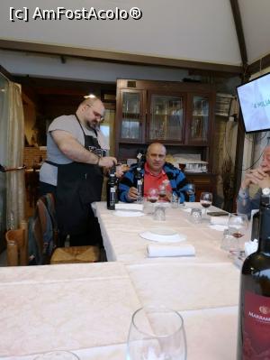 [P40] Deja suntem la masa si cei doi giganti, un bucatar si un somelier sunt fata in fata » foto by DOINITA
 - 
<span class="allrVoted glyphicon glyphicon-heart hidden" id="av1077015"></span>
<a class="m-l-10 hidden" id="sv1077015" onclick="voting_Foto_DelVot(,1077015,25229)" role="button">șterge vot <span class="glyphicon glyphicon-remove"></span></a>
<a id="v91077015" class=" c-red"  onclick="voting_Foto_SetVot(1077015)" role="button"><span class="glyphicon glyphicon-heart-empty"></span> <b>LIKE</b> = Votează poza</a> <img class="hidden"  id="f1077015W9" src="/imagini/loader.gif" border="0" /><span class="AjErrMes hidden" id="e1077015ErM"></span>