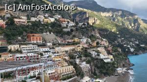 [P32] Am urcat mai sus fata de locul in care urma sa ne intalnim cu soferul, pentru cateva panorame si am concluzionat: Positano e o bijuterie cu peisaje dramatic de frumoase, cu locuri romantice si plaje unde sa lenevesti la soare si sa te balacesti in mare. » foto by geani anto
 - 
<span class="allrVoted glyphicon glyphicon-heart hidden" id="av1411712"></span>
<a class="m-l-10 hidden" id="sv1411712" onclick="voting_Foto_DelVot(,1411712,25401)" role="button">șterge vot <span class="glyphicon glyphicon-remove"></span></a>
<a id="v91411712" class=" c-red"  onclick="voting_Foto_SetVot(1411712)" role="button"><span class="glyphicon glyphicon-heart-empty"></span> <b>LIKE</b> = Votează poza</a> <img class="hidden"  id="f1411712W9" src="/imagini/loader.gif" border="0" /><span class="AjErrMes hidden" id="e1411712ErM"></span>