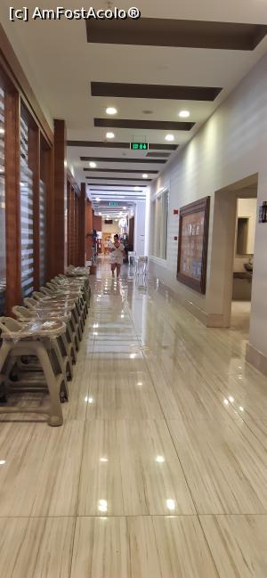 [P22] Holul spre restaurant » foto by delinyka
 - 
<span class="allrVoted glyphicon glyphicon-heart hidden" id="av1317786"></span>
<a class="m-l-10 hidden" id="sv1317786" onclick="voting_Foto_DelVot(,1317786,25403)" role="button">șterge vot <span class="glyphicon glyphicon-remove"></span></a>
<a id="v91317786" class=" c-red"  onclick="voting_Foto_SetVot(1317786)" role="button"><span class="glyphicon glyphicon-heart-empty"></span> <b>LIKE</b> = Votează poza</a> <img class="hidden"  id="f1317786W9" src="/imagini/loader.gif" border="0" /><span class="AjErrMes hidden" id="e1317786ErM"></span>