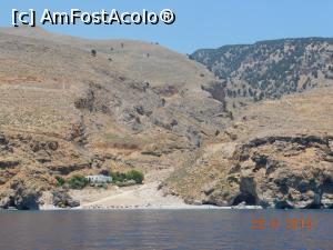 [P24] Ilingas, cealaltă plajă aflată între Chora Sfakion şi Loutro, la care se ajunge tot de pe mare sau de pe poteca E4 » foto by irinad
 - 
<span class="allrVoted glyphicon glyphicon-heart hidden" id="av1094743"></span>
<a class="m-l-10 hidden" id="sv1094743" onclick="voting_Foto_DelVot(,1094743,25424)" role="button">șterge vot <span class="glyphicon glyphicon-remove"></span></a>
<a id="v91094743" class=" c-red"  onclick="voting_Foto_SetVot(1094743)" role="button"><span class="glyphicon glyphicon-heart-empty"></span> <b>LIKE</b> = Votează poza</a> <img class="hidden"  id="f1094743W9" src="/imagini/loader.gif" border="0" /><span class="AjErrMes hidden" id="e1094743ErM"></span>