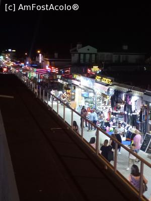 [P17] strada care duce la mare, vazuta din balcon » foto by adryana
 - 
<span class="allrVoted glyphicon glyphicon-heart hidden" id="av1092919"></span>
<a class="m-l-10 hidden" id="sv1092919" onclick="voting_Foto_DelVot(,1092919,25485)" role="button">șterge vot <span class="glyphicon glyphicon-remove"></span></a>
<a id="v91092919" class=" c-red"  onclick="voting_Foto_SetVot(1092919)" role="button"><span class="glyphicon glyphicon-heart-empty"></span> <b>LIKE</b> = Votează poza</a> <img class="hidden"  id="f1092919W9" src="/imagini/loader.gif" border="0" /><span class="AjErrMes hidden" id="e1092919ErM"></span>