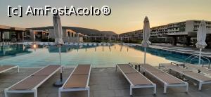 [P11] Piscina dinspre mare » foto by malganis
 - 
<span class="allrVoted glyphicon glyphicon-heart hidden" id="av1250113"></span>
<a class="m-l-10 hidden" id="sv1250113" onclick="voting_Foto_DelVot(,1250113,25526)" role="button">șterge vot <span class="glyphicon glyphicon-remove"></span></a>
<a id="v91250113" class=" c-red"  onclick="voting_Foto_SetVot(1250113)" role="button"><span class="glyphicon glyphicon-heart-empty"></span> <b>LIKE</b> = Votează poza</a> <img class="hidden"  id="f1250113W9" src="/imagini/loader.gif" border="0" /><span class="AjErrMes hidden" id="e1250113ErM"></span>