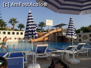 [P22] Piscina » foto by delinyka
 - 
<span class="allrVoted glyphicon glyphicon-heart hidden" id="av1100702"></span>
<a class="m-l-10 hidden" id="sv1100702" onclick="voting_Foto_DelVot(,1100702,25603)" role="button">șterge vot <span class="glyphicon glyphicon-remove"></span></a>
<a id="v91100702" class=" c-red"  onclick="voting_Foto_SetVot(1100702)" role="button"><span class="glyphicon glyphicon-heart-empty"></span> <b>LIKE</b> = Votează poza</a> <img class="hidden"  id="f1100702W9" src="/imagini/loader.gif" border="0" /><span class="AjErrMes hidden" id="e1100702ErM"></span>
