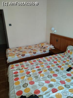 [P02] Camera (a mea a avut un pat dublu mare si unul de o persoana -cealalta a fost cu doua paturi de o persoana)  » foto by viorelgeorgescu <span class="label label-default labelC_thin small">NEVOTABILĂ</span>