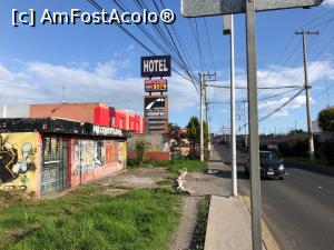 [P01] Hotelul, pe stanga, langa drum » foto by Trank
 - 
<span class="allrVoted glyphicon glyphicon-heart hidden" id="av1110909"></span>
<a class="m-l-10 hidden" id="sv1110909" onclick="voting_Foto_DelVot(,1110909,25735)" role="button">șterge vot <span class="glyphicon glyphicon-remove"></span></a>
<a id="v91110909" class=" c-red"  onclick="voting_Foto_SetVot(1110909)" role="button"><span class="glyphicon glyphicon-heart-empty"></span> <b>LIKE</b> = Votează poza</a> <img class="hidden"  id="f1110909W9" src="/imagini/loader.gif" border="0" /><span class="AjErrMes hidden" id="e1110909ErM"></span>