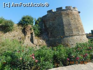 [P36] Unul dintre bastioanele fortăreţei din Chios » foto by irinad
 - 
<span class="allrVoted glyphicon glyphicon-heart hidden" id="av1122767"></span>
<a class="m-l-10 hidden" id="sv1122767" onclick="voting_Foto_DelVot(,1122767,25741)" role="button">șterge vot <span class="glyphicon glyphicon-remove"></span></a>
<a id="v91122767" class=" c-red"  onclick="voting_Foto_SetVot(1122767)" role="button"><span class="glyphicon glyphicon-heart-empty"></span> <b>LIKE</b> = Votează poza</a> <img class="hidden"  id="f1122767W9" src="/imagini/loader.gif" border="0" /><span class="AjErrMes hidden" id="e1122767ErM"></span>