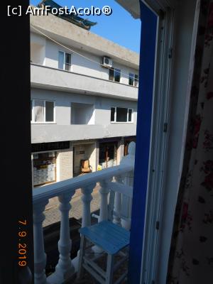 [P18] Ieşirea pe balcon » foto by irinad
 - 
<span class="allrVoted glyphicon glyphicon-heart hidden" id="av1113526"></span>
<a class="m-l-10 hidden" id="sv1113526" onclick="voting_Foto_DelVot(,1113526,25762)" role="button">șterge vot <span class="glyphicon glyphicon-remove"></span></a>
<a id="v91113526" class=" c-red"  onclick="voting_Foto_SetVot(1113526)" role="button"><span class="glyphicon glyphicon-heart-empty"></span> <b>LIKE</b> = Votează poza</a> <img class="hidden"  id="f1113526W9" src="/imagini/loader.gif" border="0" /><span class="AjErrMes hidden" id="e1113526ErM"></span>