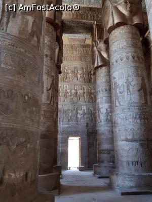 [P22] pana si usa care nu este chiar mica pare o fereastra in comparatie cu maretia impunatoare a coloanelor » foto by roth
 - 
<span class="allrVoted glyphicon glyphicon-heart hidden" id="av1221367"></span>
<a class="m-l-10 hidden" id="sv1221367" onclick="voting_Foto_DelVot(,1221367,25858)" role="button">șterge vot <span class="glyphicon glyphicon-remove"></span></a>
<a id="v91221367" class=" c-red"  onclick="voting_Foto_SetVot(1221367)" role="button"><span class="glyphicon glyphicon-heart-empty"></span> <b>LIKE</b> = Votează poza</a> <img class="hidden"  id="f1221367W9" src="/imagini/loader.gif" border="0" /><span class="AjErrMes hidden" id="e1221367ErM"></span>