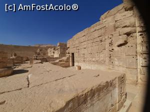 [P37] Medinet Hahu » foto by roth
 - 
<span class="allrVoted glyphicon glyphicon-heart hidden" id="av1221382"></span>
<a class="m-l-10 hidden" id="sv1221382" onclick="voting_Foto_DelVot(,1221382,25858)" role="button">șterge vot <span class="glyphicon glyphicon-remove"></span></a>
<a id="v91221382" class=" c-red"  onclick="voting_Foto_SetVot(1221382)" role="button"><span class="glyphicon glyphicon-heart-empty"></span> <b>LIKE</b> = Votează poza</a> <img class="hidden"  id="f1221382W9" src="/imagini/loader.gif" border="0" /><span class="AjErrMes hidden" id="e1221382ErM"></span>