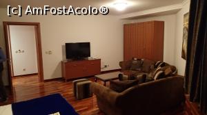 [P21] A Hoteli - Izvor Hotel - camera mare » foto by Dragoș_MD
 - 
<span class="allrVoted glyphicon glyphicon-heart hidden" id="av1127788"></span>
<a class="m-l-10 hidden" id="sv1127788" onclick="voting_Foto_DelVot(,1127788,25884)" role="button">șterge vot <span class="glyphicon glyphicon-remove"></span></a>
<a id="v91127788" class=" c-red"  onclick="voting_Foto_SetVot(1127788)" role="button"><span class="glyphicon glyphicon-heart-empty"></span> <b>LIKE</b> = Votează poza</a> <img class="hidden"  id="f1127788W9" src="/imagini/loader.gif" border="0" /><span class="AjErrMes hidden" id="e1127788ErM"></span>