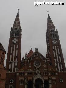 [P21] Domul din Szeged, detalii surpinse in exteriorul cladirii » foto by sunflower
 - 
<span class="allrVoted glyphicon glyphicon-heart hidden" id="av451193"></span>
<a class="m-l-10 hidden" id="sv451193" onclick="voting_Foto_DelVot(,451193,26005)" role="button">șterge vot <span class="glyphicon glyphicon-remove"></span></a>
<a id="v9451193" class=" c-red"  onclick="voting_Foto_SetVot(451193)" role="button"><span class="glyphicon glyphicon-heart-empty"></span> <b>LIKE</b> = Votează poza</a> <img class="hidden"  id="f451193W9" src="/imagini/loader.gif" border="0" /><span class="AjErrMes hidden" id="e451193ErM"></span>