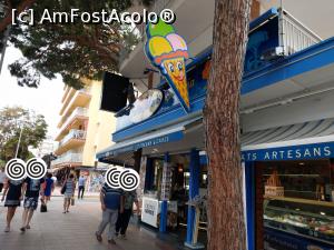 [P02] Stella Maris, intrarea din strada principală, mesele sunt în stânga.  » foto by maryka
 - 
<span class="allrVoted glyphicon glyphicon-heart hidden" id="av1141572"></span>
<a class="m-l-10 hidden" id="sv1141572" onclick="voting_Foto_DelVot(,1141572,26093)" role="button">șterge vot <span class="glyphicon glyphicon-remove"></span></a>
<a id="v91141572" class=" c-red"  onclick="voting_Foto_SetVot(1141572)" role="button"><span class="glyphicon glyphicon-heart-empty"></span> <b>LIKE</b> = Votează poza</a> <img class="hidden"  id="f1141572W9" src="/imagini/loader.gif" border="0" /><span class="AjErrMes hidden" id="e1141572ErM"></span>