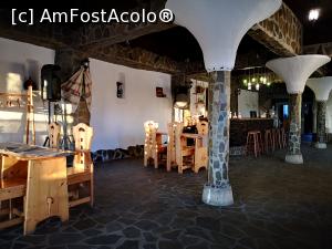 [P22] Prin restaurant » foto by crismis
 - 
<span class="allrVoted glyphicon glyphicon-heart hidden" id="av1229924"></span>
<a class="m-l-10 hidden" id="sv1229924" onclick="voting_Foto_DelVot(,1229924,26094)" role="button">șterge vot <span class="glyphicon glyphicon-remove"></span></a>
<a id="v91229924" class=" c-red"  onclick="voting_Foto_SetVot(1229924)" role="button"><span class="glyphicon glyphicon-heart-empty"></span> <b>LIKE</b> = Votează poza</a> <img class="hidden"  id="f1229924W9" src="/imagini/loader.gif" border="0" /><span class="AjErrMes hidden" id="e1229924ErM"></span>