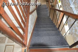 [P08] Scărie de urcare la etajul I de la a hotelul Bomond din oraşul Edineţ, Republica Moldova.  » foto by traian.leuca †
 - 
<span class="allrVoted glyphicon glyphicon-heart hidden" id="av1141892"></span>
<a class="m-l-10 hidden" id="sv1141892" onclick="voting_Foto_DelVot(,1141892,26105)" role="button">șterge vot <span class="glyphicon glyphicon-remove"></span></a>
<a id="v91141892" class=" c-red"  onclick="voting_Foto_SetVot(1141892)" role="button"><span class="glyphicon glyphicon-heart-empty"></span> <b>LIKE</b> = Votează poza</a> <img class="hidden"  id="f1141892W9" src="/imagini/loader.gif" border="0" /><span class="AjErrMes hidden" id="e1141892ErM"></span>