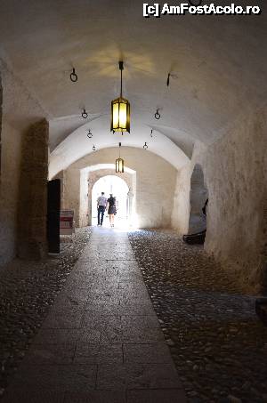 [P14] Festung Hohensalzburg (Cetatea Hohensalzburg), trecerea prin arcada Bursa de Hohe » foto by unq
 - 
<span class="allrVoted glyphicon glyphicon-heart hidden" id="av486024"></span>
<a class="m-l-10 hidden" id="sv486024" onclick="voting_Foto_DelVot(,486024,26232)" role="button">șterge vot <span class="glyphicon glyphicon-remove"></span></a>
<a id="v9486024" class=" c-red"  onclick="voting_Foto_SetVot(486024)" role="button"><span class="glyphicon glyphicon-heart-empty"></span> <b>LIKE</b> = Votează poza</a> <img class="hidden"  id="f486024W9" src="/imagini/loader.gif" border="0" /><span class="AjErrMes hidden" id="e486024ErM"></span>