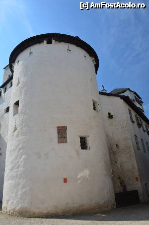 [P22] Festung Hohensalzburg (Cetatea Hohensalzburg), Kuchturm (turnul bucătăriei)  » foto by unq
 - 
<span class="allrVoted glyphicon glyphicon-heart hidden" id="av486032"></span>
<a class="m-l-10 hidden" id="sv486032" onclick="voting_Foto_DelVot(,486032,26232)" role="button">șterge vot <span class="glyphicon glyphicon-remove"></span></a>
<a id="v9486032" class=" c-red"  onclick="voting_Foto_SetVot(486032)" role="button"><span class="glyphicon glyphicon-heart-empty"></span> <b>LIKE</b> = Votează poza</a> <img class="hidden"  id="f486032W9" src="/imagini/loader.gif" border="0" /><span class="AjErrMes hidden" id="e486032ErM"></span>