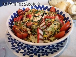 [P07] Salata casei - colorată și gustoasă » foto by crismis
 - 
<span class="allrVoted glyphicon glyphicon-heart hidden" id="av1154379"></span>
<a class="m-l-10 hidden" id="sv1154379" onclick="voting_Foto_DelVot(,1154379,26247)" role="button">șterge vot <span class="glyphicon glyphicon-remove"></span></a>
<a id="v91154379" class=" c-red"  onclick="voting_Foto_SetVot(1154379)" role="button"><span class="glyphicon glyphicon-heart-empty"></span> <b>LIKE</b> = Votează poza</a> <img class="hidden"  id="f1154379W9" src="/imagini/loader.gif" border="0" /><span class="AjErrMes hidden" id="e1154379ErM"></span>