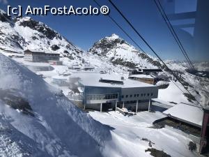 [P52] Kitzsteinhorn - am inceput coborarea » foto by mishu
 - 
<span class="allrVoted glyphicon glyphicon-heart hidden" id="av1192800"></span>
<a class="m-l-10 hidden" id="sv1192800" onclick="voting_Foto_DelVot(,1192800,26259)" role="button">șterge vot <span class="glyphicon glyphicon-remove"></span></a>
<a id="v91192800" class=" c-red"  onclick="voting_Foto_SetVot(1192800)" role="button"><span class="glyphicon glyphicon-heart-empty"></span> <b>LIKE</b> = Votează poza</a> <img class="hidden"  id="f1192800W9" src="/imagini/loader.gif" border="0" /><span class="AjErrMes hidden" id="e1192800ErM"></span>