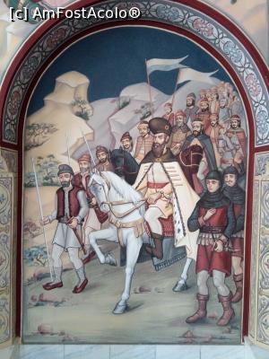 [P07] Mănăstirea Izvorul Mureșului - frescă de la parterul corpului de chilii, reprezentându-l pe Mihai Viteazul intrând în Ardeal » foto by Daisy Petal
 - 
<span class="allrVoted glyphicon glyphicon-heart hidden" id="av1161593"></span>
<a class="m-l-10 hidden" id="sv1161593" onclick="voting_Foto_DelVot(,1161593,26306)" role="button">șterge vot <span class="glyphicon glyphicon-remove"></span></a>
<a id="v91161593" class=" c-red"  onclick="voting_Foto_SetVot(1161593)" role="button"><span class="glyphicon glyphicon-heart-empty"></span> <b>LIKE</b> = Votează poza</a> <img class="hidden"  id="f1161593W9" src="/imagini/loader.gif" border="0" /><span class="AjErrMes hidden" id="e1161593ErM"></span>